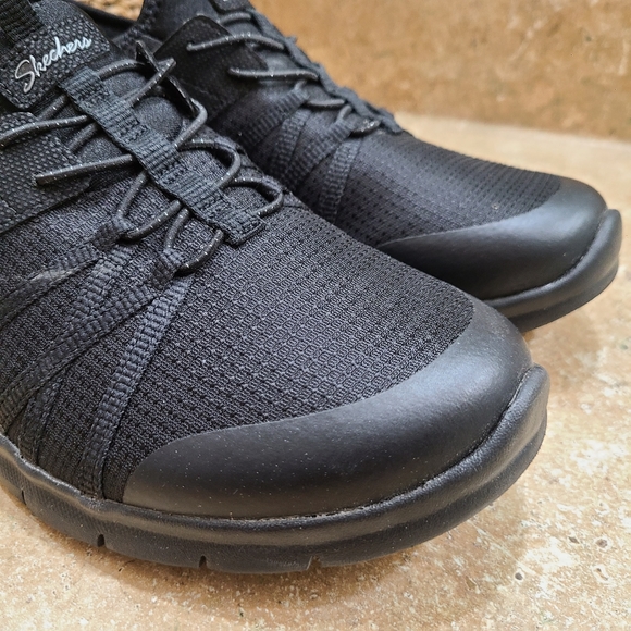 Skechers Women's Black Memory Foam Slip On Comfort Sneakers Shoes Size 9 - Picture 4 of 10
